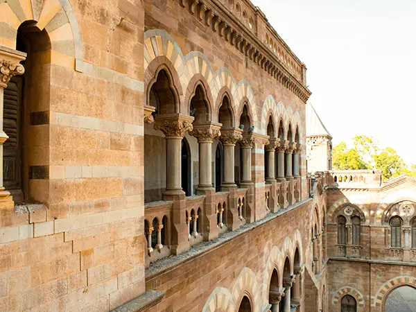 Aina Mahal