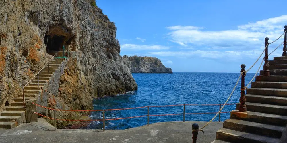 Amalfi Coast Romance : Italian Riviera