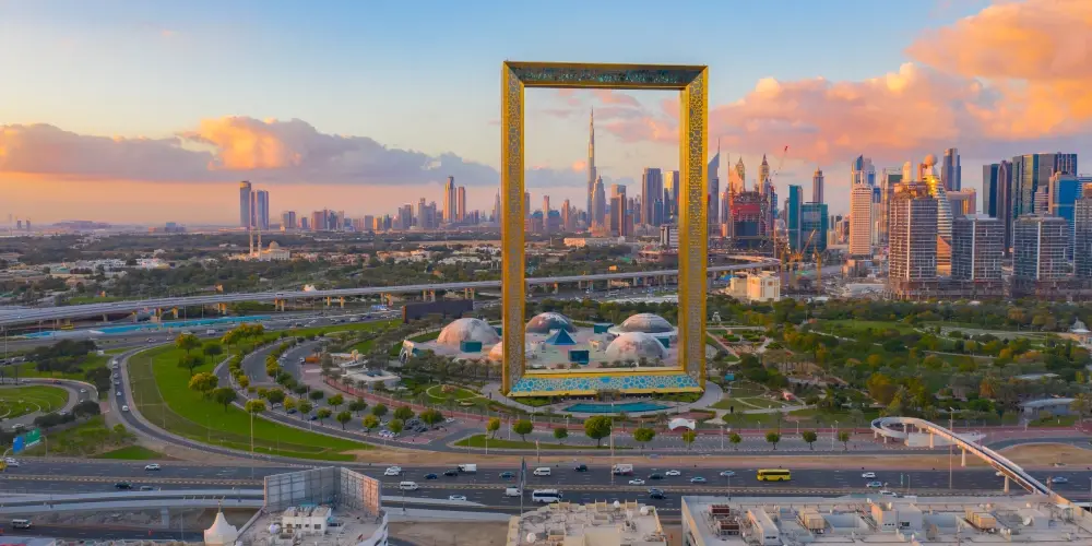 Dubai Mirage Explorer